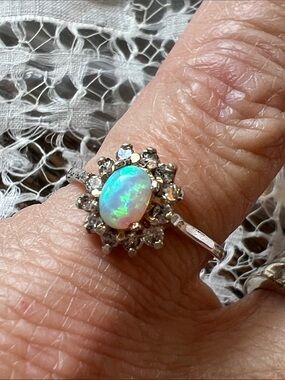 Antique 10k white gold Opal ring size 6.5